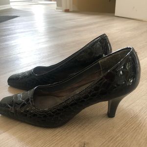 Aerosoles Black Pumps 7